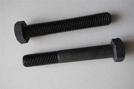 L104